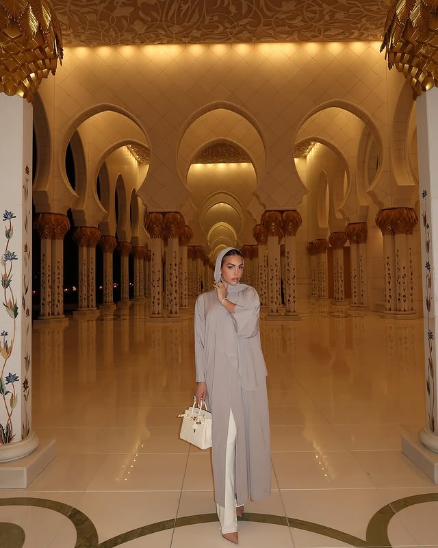 عکس با حجاب جورجینا رودریگز
